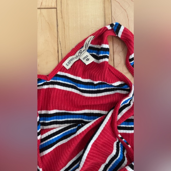 EXPRESS RED STRIPED DOUBLE V-NECK FITTED TANK TOP - Picture 4 of 6
